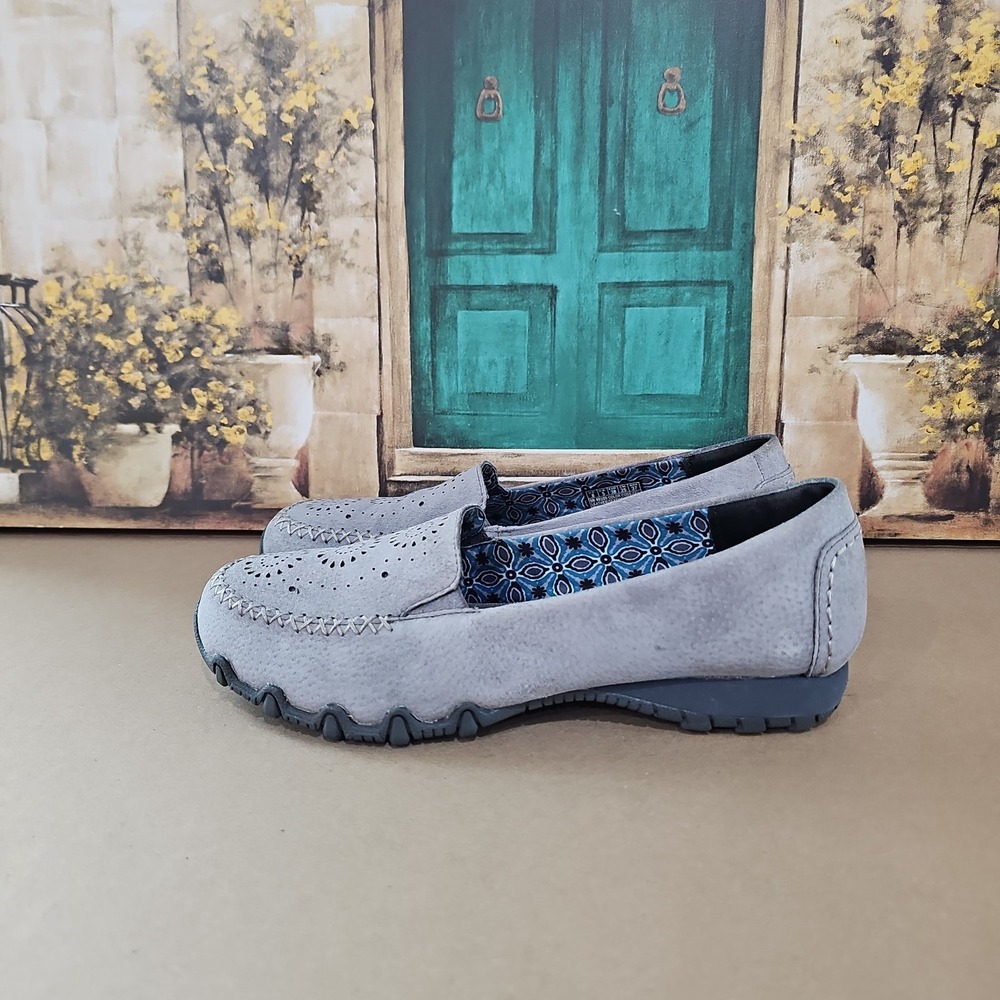 Skechers Bikers Shoes Women's Size 8 Gray Leather Relaxed Fit Slip On Loafers